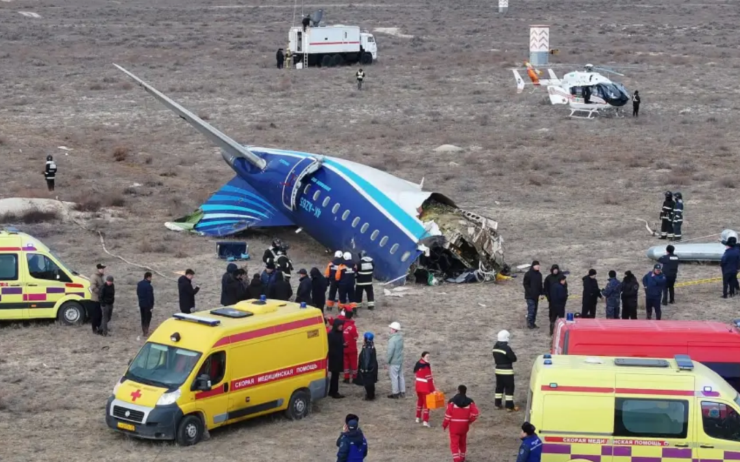 Sistema de defensa Ruso derriba el avión de Azerbaijan Airlines 