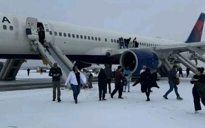 Cuatro personas heridas al evacuar vuelo 2668 de Delta AirLines