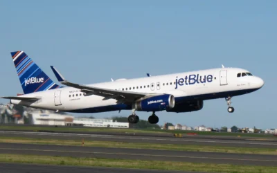 Encuentran dos cuerpos en tren de aterrizaje en avión de JetBlue